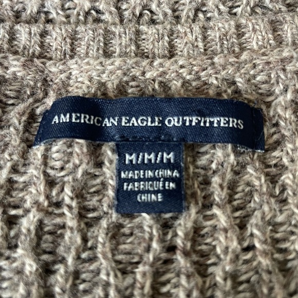 American Eagle outfitters women’s open weave light weight v-neck sweater  Med - Picture 3 of 5